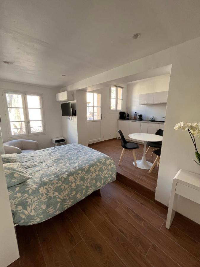 Saint-Tropez Centre - Grand Studio avec terrasse Extérieur photo